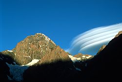MalteBrunSunsetCloud - Lenticular cloud above Malte Brun, New Zealand 2000
[ Click to go to the page where that image comes from ]