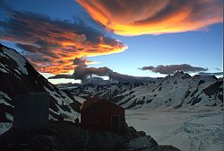 RedClouds - Red clouds above Mt Cook, New Zealand 2000