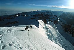 TasmanWind - Resisting the wind on Mt Tasman, New Zealand 2000