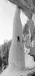 FangBW_VPano - Ice climbing the Fang in Vail, Colorado
[ Click to go to the page where that image comes from ]