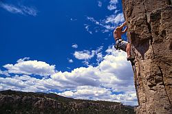 ShelfRoad3 - Limestone climbing at Shelf Road, Colorado
[ Click to go to the page where that image comes from ]