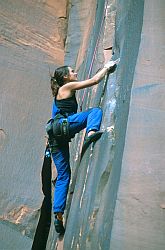 JennyBlue - Climbing at Indian Creek, Utah