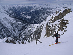 20060327_0010978_GuiauRavinCasse - Steep skiing down the Guiau gully, Oisans.
[ Click to download the free wallpaper version of this image ]