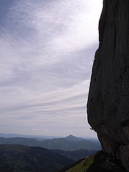 20060604_0011913_Ceuse8a - Climbing 8a at Ceuse, France.
[ Click to go to the page where that image comes from ]