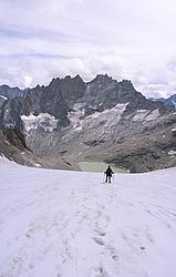 20060811-15-DescentVPano_ - Going down the Clos des Cavales glacier.