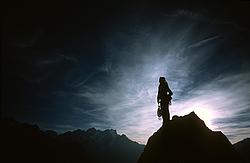 BacklitSummit - Backlight on the summit of Aurore Nucléaire, Pic Sans Nom, massif des Ecrins.
[ Click to go to the page where that image comes from ]