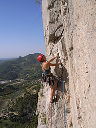 20061028-130320-JennyTop - Climbing at Buis-Les-Baronnies, St Julien cliff.