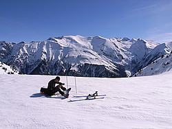 20070304-104304_GrandArmet - At the Baisse pass (1872m), with the first summit of the much bigger Oisans behind, part of the Ecrins National Park.
[ Click to go to the page where that image comes from ]