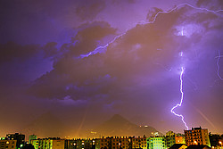 20070917_224436_Lightning_ - Lightning strike over Grenoble.