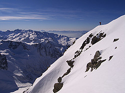 20080210_141632_ArguilleCouloir - Getting ready to ski from the summit of Arguille, Belledonne.