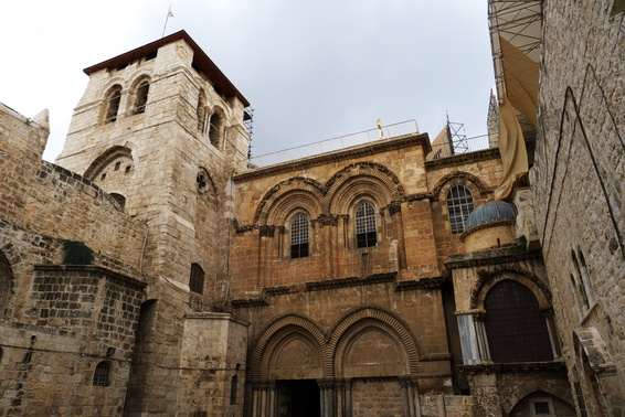 [20111117_104855_HolySepulcher.jpg]
Outside view of the church of the Holy Sepulcher.