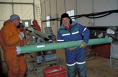 [HoldingIceDrill.jpg]
The drill itself out of its case.