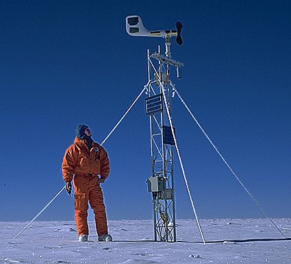 [AwsDC.jpg]
Automatic Weather Station (AWS) of Dome C.