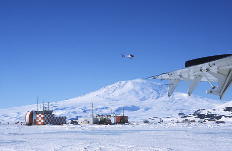 [ErebusAirstripHelicopter.jpg]
Helicopters landing on the McMurdo airstrip, shortly after the arrival of the Twin Otters