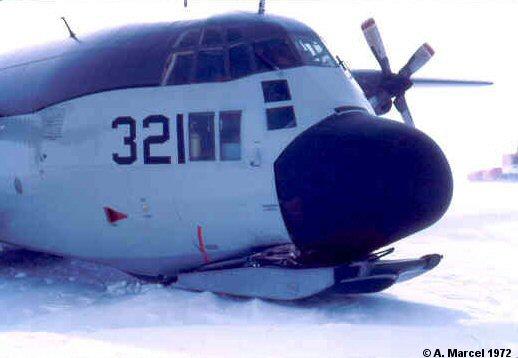 [C130_accident1.jpg]
The nose and collapsed front landing gear of 321.