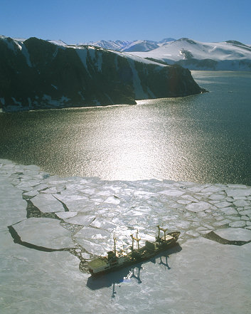 [Italica.jpg]
The MS Italica, the italian Antarctic ship, at rest in the bay of Terra Nova seen from a helicopter. In '97 I flew in with an America C-130 and then moved out of Antarctica on that ship, a 11 day trip back to New-Zealand. In 2000, I flew in with an Italian C-130 and then went back through DdU and took the smaller Astrolabe, the french Antarctic ship.
