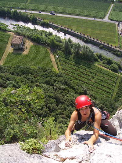 [20090615_090939_Arco.jpg]
Sunny climb above the vineyards before we head back.