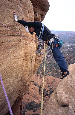 [TheStep.jpg]
There's only one step but it's a big one. With the Arizona landscape 120 meters under the feet and plenty of slack on the rope, it turns into a mighty step indeed.