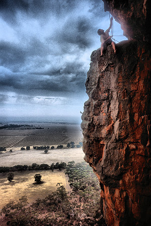 [BelayerScorpion.jpg]
Belayer at the base of Scorpion at the Bluff. Sure, I've played with the colors, but I like it this way!