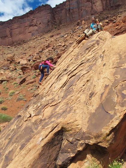 [20190417_202306_BigBendBouldering.jpg]
Slab climbing on flaky sandstone at Big Bend.