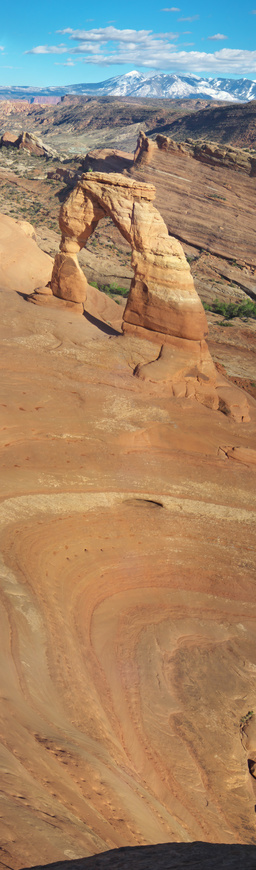 [20190418_022302_ArchesNPVPano_.jpg]
Vertical panorama of Delicate Arch.