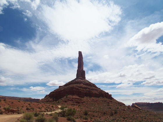 [20190423_111717_ValleyOfTheGods.jpg]
Castleton? No, it's an eminently climbable-looking tower in Valley of the Gods, near Monument Valley. No camping or climbing restrictions there and hardly anybody.