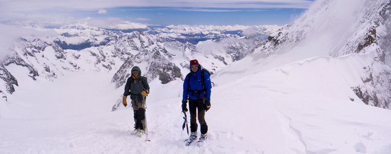 [20070507-EcrinsBothSummitPano_.jpg]
Summit of the Dome des Ecrins. The wind is still blowing strong. We arrived on the summit shortly after about 40 other people, most of them guided parties having started from the Ecrins hut. They didn't wait long on the summit, but the wind calmed down about the time we got there.