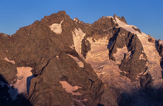 [Meije.jpg]
Pic Gaspard and La Meije seen from Roc Noir de Combeynot in the evening.