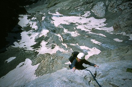 [SilazouzeHigh.jpg]
High up Attaque à main armée, Sialouze, Massif des Ecrins.