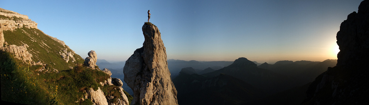 [20080806_083128_DentCrollePano_.jpg]
Standing on a gendarme during an evening walk to the Dent de Crolles.