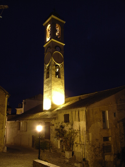 [20061111-184837-CorteChurch.jpg]
Church in the narrow streets of Corte, in the mountains of central Corsica. Corte was the capital of Corsica during its very brief period of independence lasting only 15 years, 2 centuries ago.