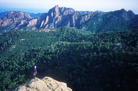 [Corsica_BavellaPilastruAlbaStand.jpg]
Summit of the Pilastru d'Alba. The walk down is easy and quick.