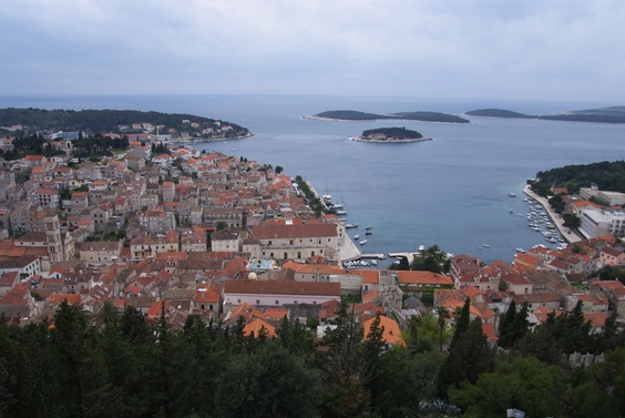 [20100423_093543_Hvar.jpg]
The harbor of Hvar, on the island of the same name.