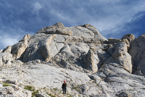 [20110812_181254_PrimaSpalla.jpg]
Hiking down below the Prima Spalla.