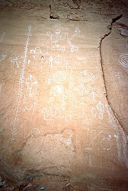 [Pictographs.jpg]
There are many pictographs all over Grand Gulch.