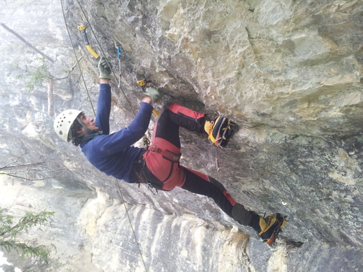 [20121222_145957_DryAbattoir.jpg]
Agostino on his first time dry-climbing.