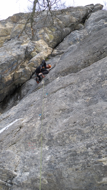 [20130210_121100_DryAbattoirStas.jpg]
Stas on the slabby Les chiens de la casse (D4), where the ice on that day plugged a critical hole in the crux.