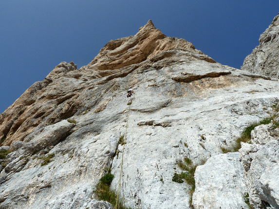 [20120808_185411_PizzoDiavoloTonino.jpg]
That's me before flying off.