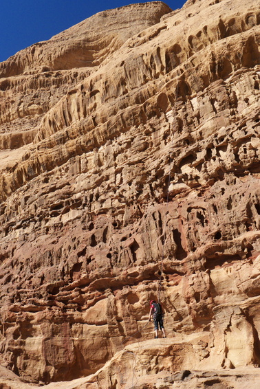 [20111101_142859_HikersRd.jpg]
Upper section of the route. We lacked time to do the last two pitches.