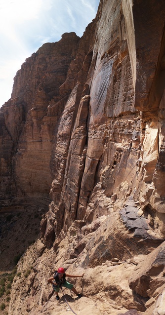 [20111113_110311_GoldfingerVPano_.jpg]
Jenny on Goldfinger, an easy classic. Easy but not to underestimate as usual on sandstone. In the background you see the tower of Inferno laying against the main face and the great Siq in the back, where we got lost on our first descent of the traverse of Jebel Rum.