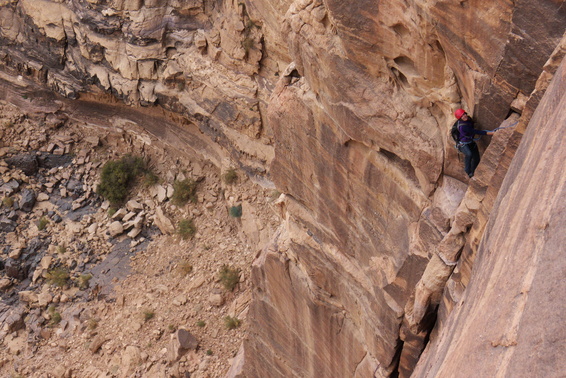 [20111119_110404_FlightOfFancy.jpg]
Jenny in the crux dihedral. With all the rest positions it actually felt much easier than Troubadour, never mind the half extra grade.