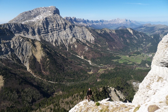 [20110410_153541_MtAiguille.jpg]
End of the steep section with the Grand Veymont in the back.