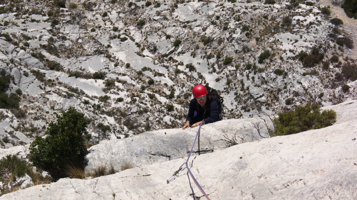 [20111016_133146_SainteVictoire.jpg]
Jenny climbing the limestone of the Ste Victoire, end of a very long pitch.