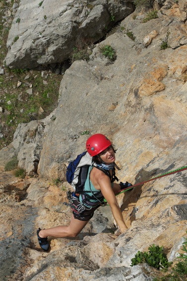 [20091005_114838_StelleStannoGuardare.jpg]
First pitch, the crux overhang high reach.