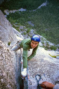 [SteckVincent.jpg]
Vincent finishing the Wilson Overhang with, as usual, a short offwidth section.