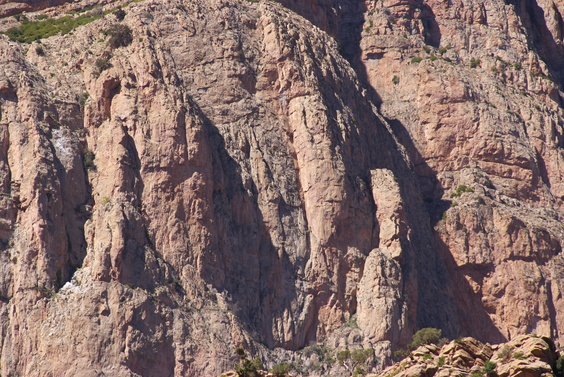 [20120510_113824_AlAndaluz.jpg]
The pillars of Tagoujimt, with Al Andaluz on the left of the central pillar.