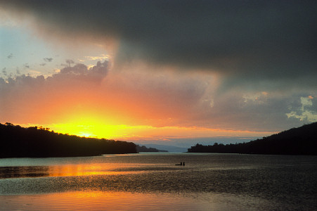 [SeaSunset.jpg]
Sunset above the Eaglehawk neck of the Tasman Peninsula.