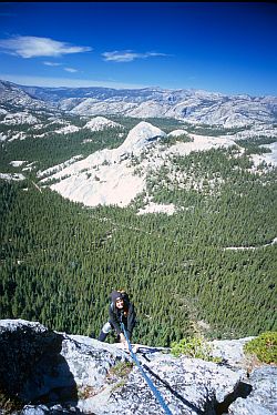 [FairviewBelowSummit.jpg]
Jenny nearing the summit of Fairview Dome.