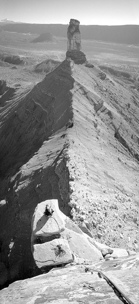 [BW_FineJadeVPano.jpg]
Jenny at the base of Fine Jade and vertical panorama of Castleton Tower.