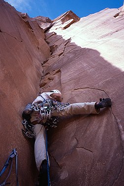 [Moses_BeforeEar.jpg]
Start of the funky 5.9 pitch below the 'Ear'.